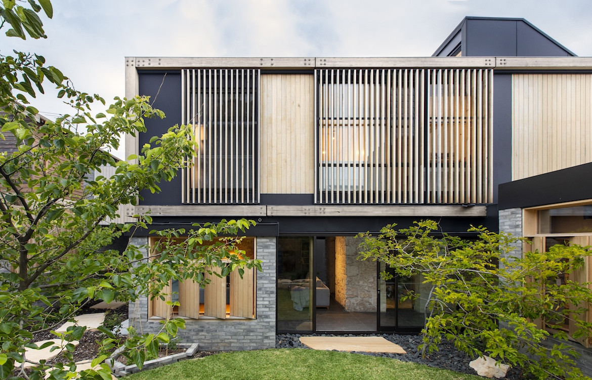 The back facade of Orient Street House by Philip Stejskal